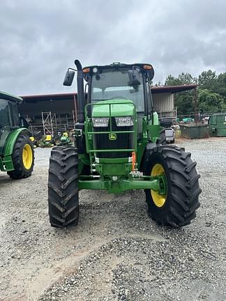 Image of John Deere 6105E equipment image 1