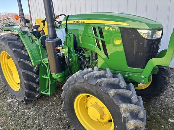 Image of John Deere 6105E equipment image 1