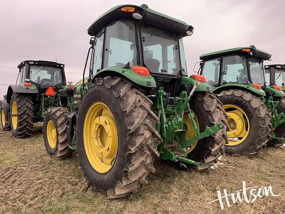 Image of John Deere 6105E equipment image 3