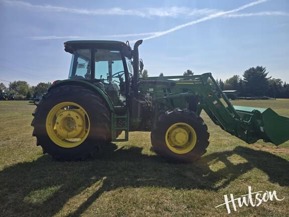Image of John Deere 6105E equipment image 4