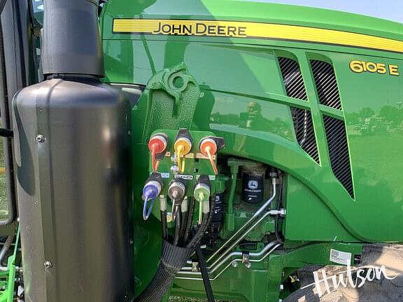 Image of John Deere 6105E equipment image 2
