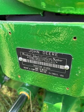 Image of John Deere 6105E equipment image 4