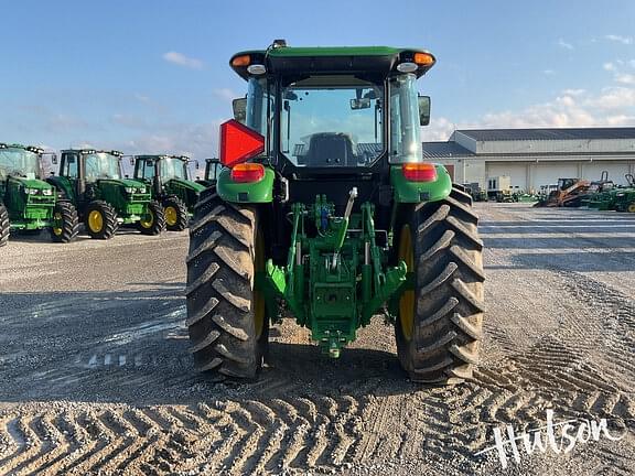 Image of John Deere 6105E equipment image 4