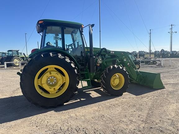 Image of John Deere 6105E equipment image 3