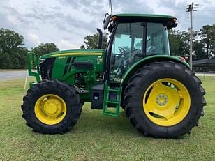 Main image John Deere 6105E 1