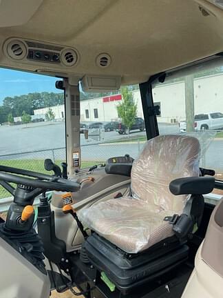 Image of John Deere 6105E equipment image 1