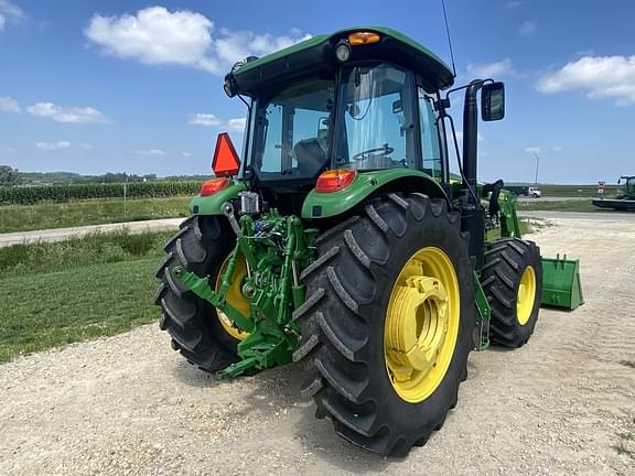 Image of John Deere 6105E equipment image 4