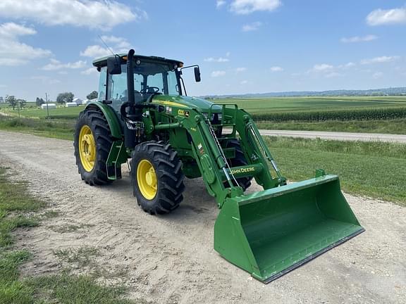 Image of John Deere 6105E equipment image 2