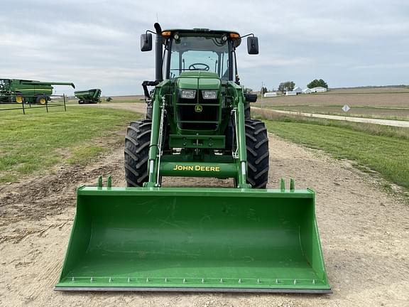 Image of John Deere 6105E equipment image 1