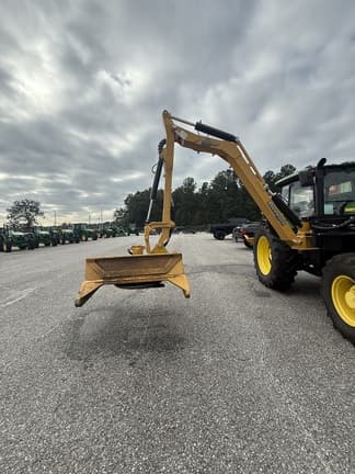 Image of John Deere 6105E equipment image 3
