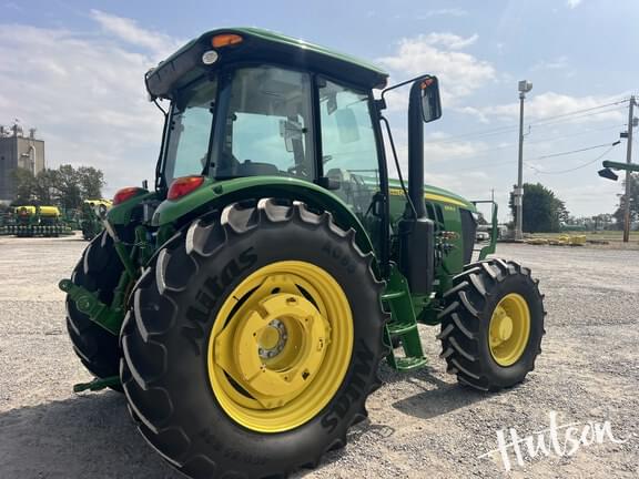 Image of John Deere 6105E equipment image 2