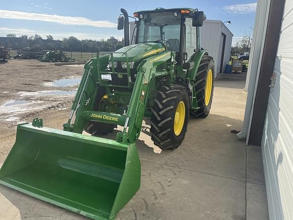 Image of John Deere 6105E equipment image 1