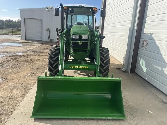 Image of John Deere 6105E equipment image 2