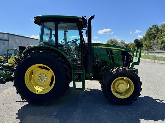 Image of John Deere 6105E equipment image 1