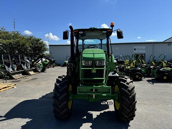 Image of John Deere 6105E equipment image 4