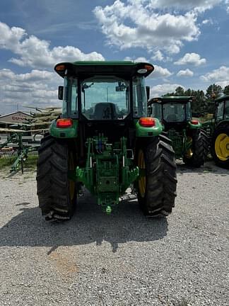 Image of John Deere 6105E equipment image 4