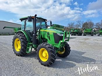 2023 John Deere 6105E Equipment Image0