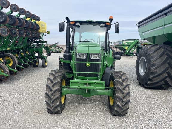 Image of John Deere 6105E equipment image 1