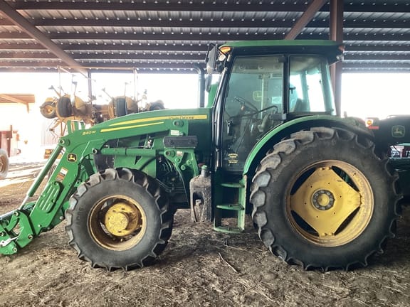 2023 John Deere 6105E Equipment Image0
