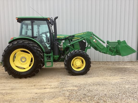 Image of John Deere 6105E equipment image 3