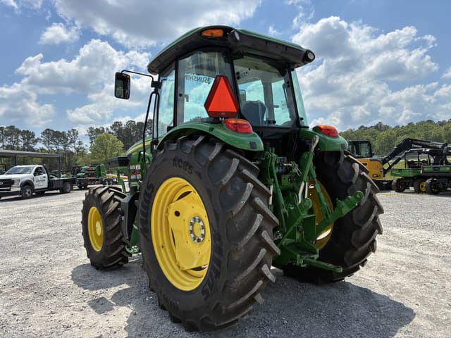 Image of John Deere 6105E equipment image 2