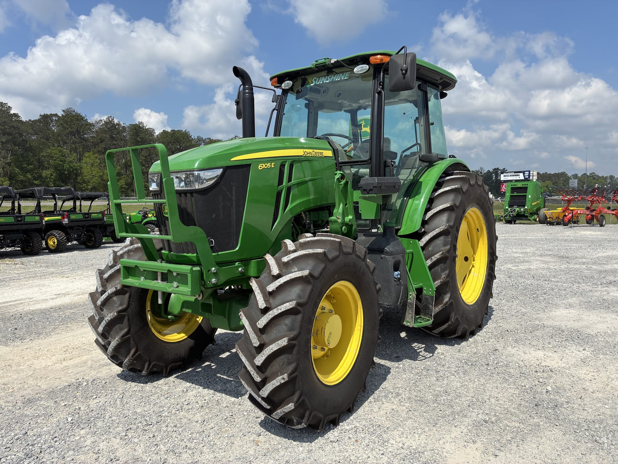 2023 John Deere 6105E Equipment Image0