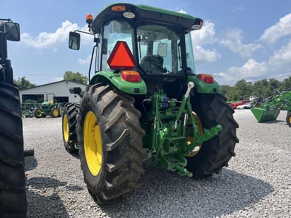 Image of John Deere 6105E equipment image 4