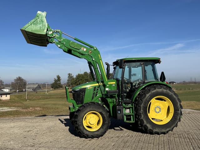 Image of John Deere 6105E equipment image 4