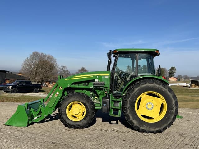 Image of John Deere 6105E equipment image 2