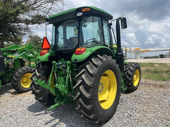 Image of John Deere 6105E equipment image 3