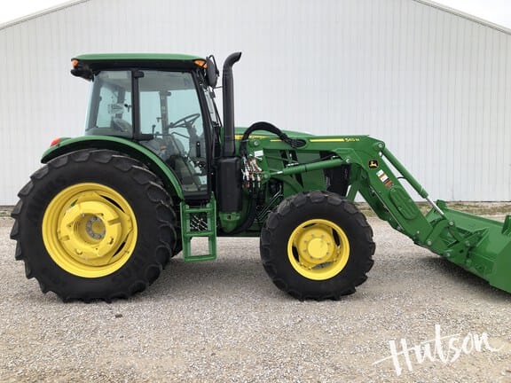 Main image John Deere 6105E