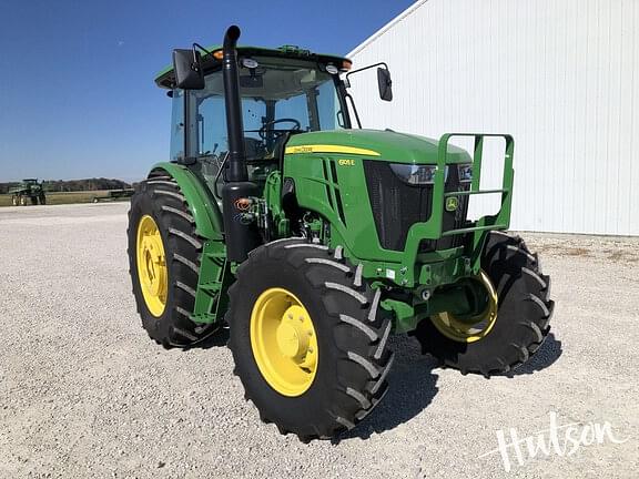 Image of John Deere 6105E Primary image