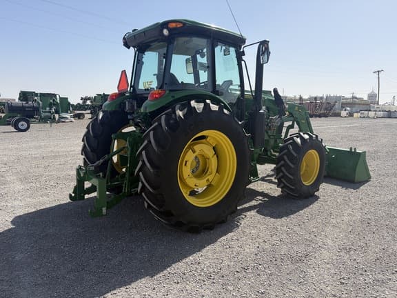 Image of John Deere 6105E equipment image 4