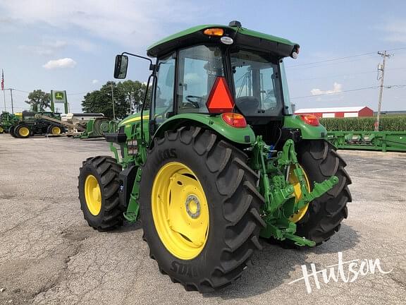 Image of John Deere 6105E equipment image 4