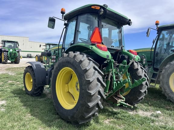 Image of John Deere 6105E equipment image 2