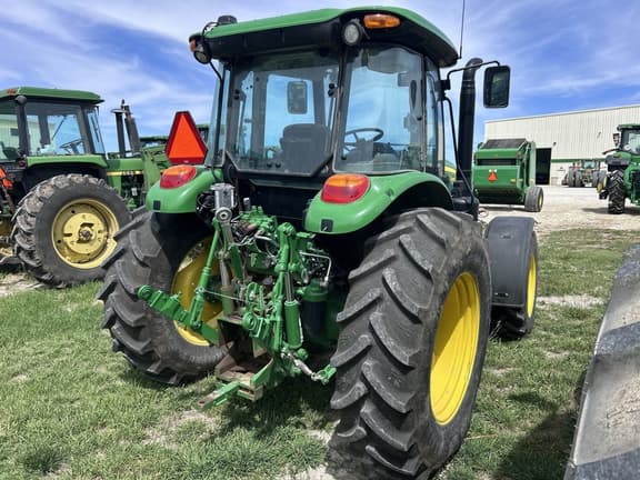 Image of John Deere 6105E equipment image 3