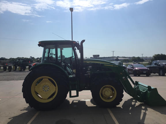 Image of John Deere 6105E equipment image 3