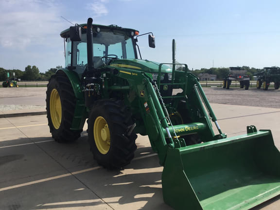 Image of John Deere 6105E equipment image 4
