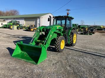 Main image John Deere 6105E