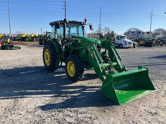 Image of John Deere 6105E equipment image 1