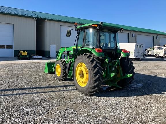 Image of John Deere 6105E equipment image 3