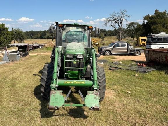 Image of John Deere 6105E equipment image 2