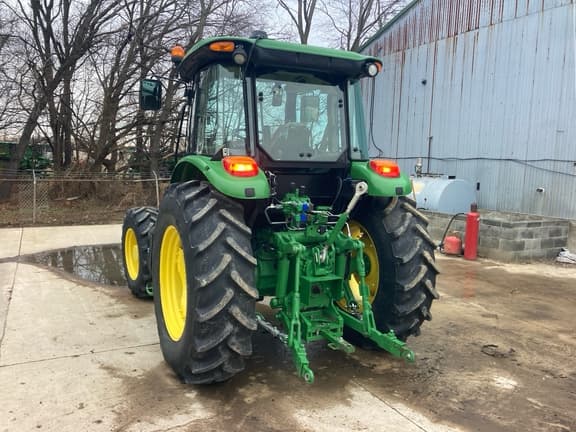 Image of John Deere 6105E equipment image 4