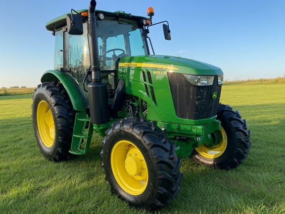 2023 John Deere 6105E Equipment Image0