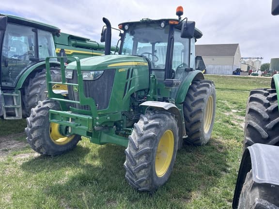 Image of John Deere 6105E Primary image