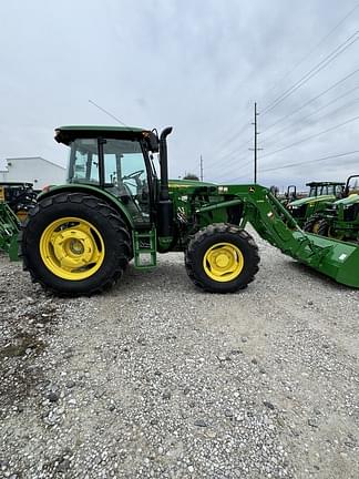 Image of John Deere 6105E equipment image 3