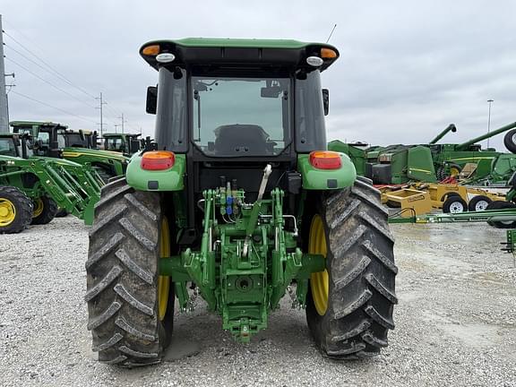 Image of John Deere 6105E equipment image 3