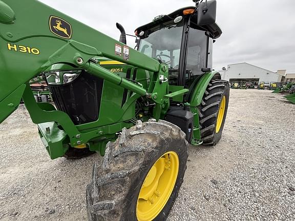 Image of John Deere 6105E equipment image 2