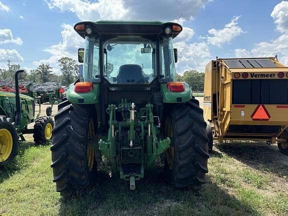 Image of John Deere 6105E equipment image 3