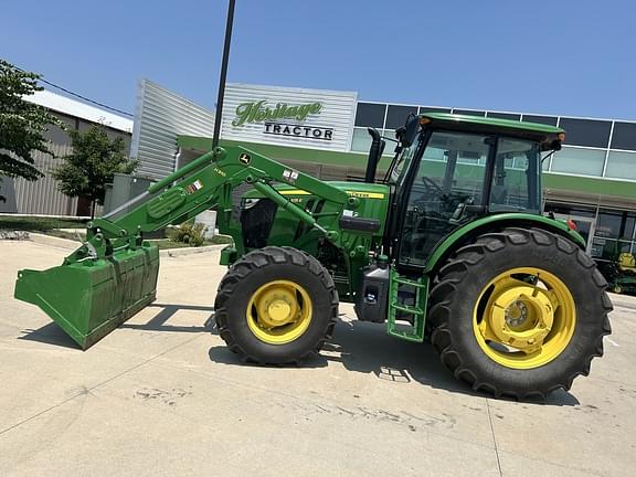 Image of John Deere 6105E equipment image 1